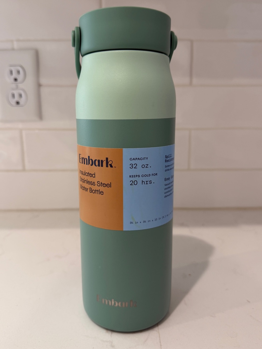 NWT, Embark Mint Green Insulated Stainless Steel Water Bottle, 32 oz